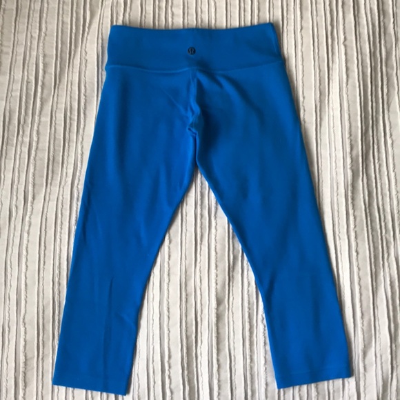 Lululemon crops